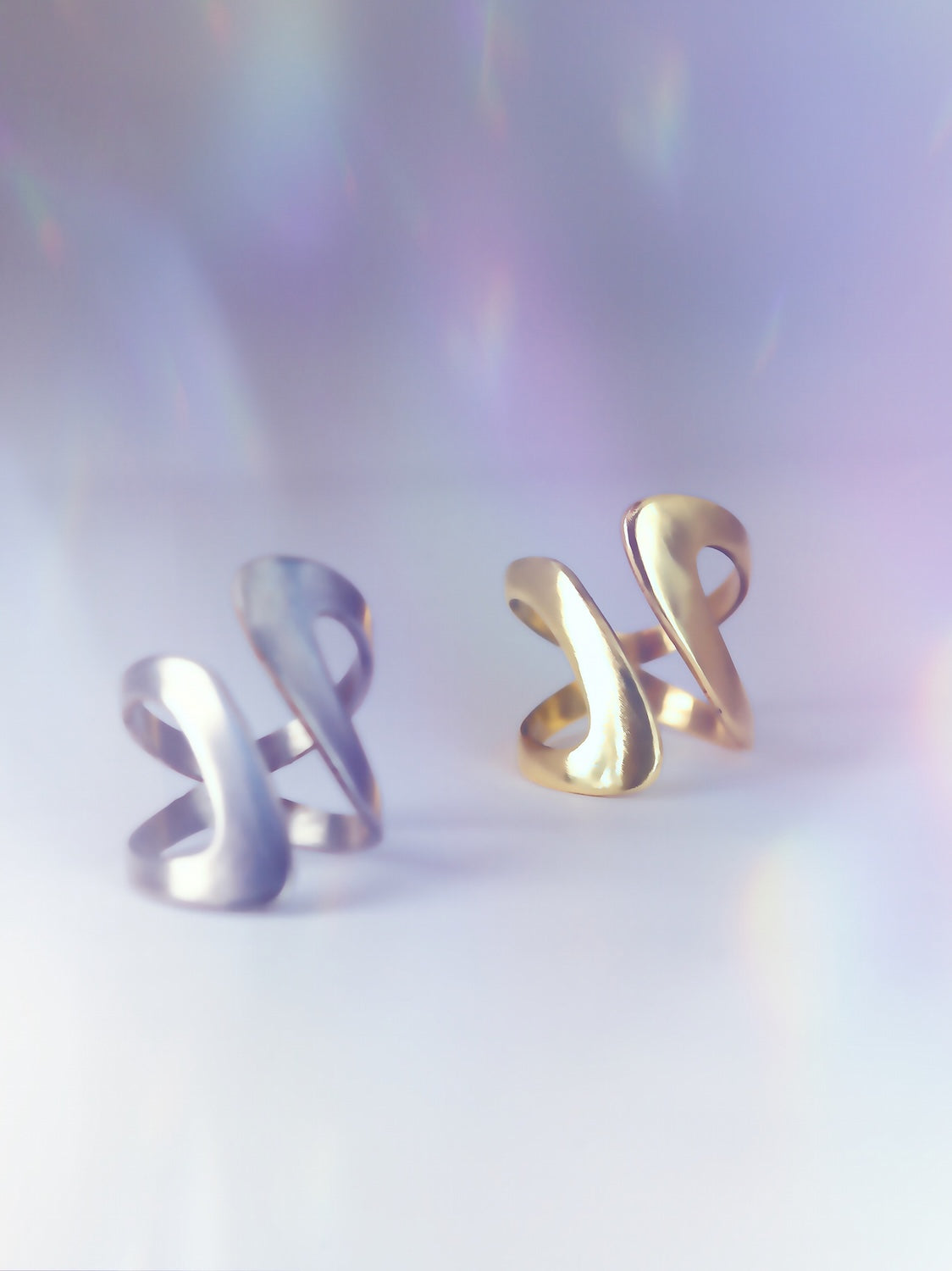 Party Rings – designed to celebrate with you endlessly! Available in stainless steel or hand-polished brass that evolves with wear. Made in Berlin.